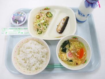 令和8年6月10日の小学校の給食の写真