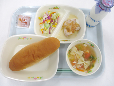 令和8年6月16日の小学校の給食の写真