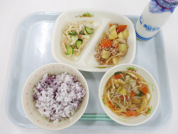 令和8年6月22日の小学校の給食の写真