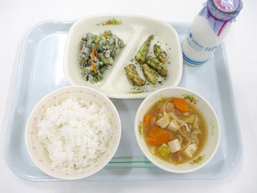 令和8年6月24日の小学校の給食の写真
