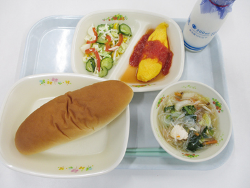 令和8年6月4日の小学校の給食の写真