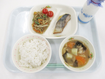 令和8年6月5日の小学校の給食の写真