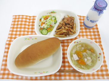 令和8年8月14日の中学校の給食の写真
