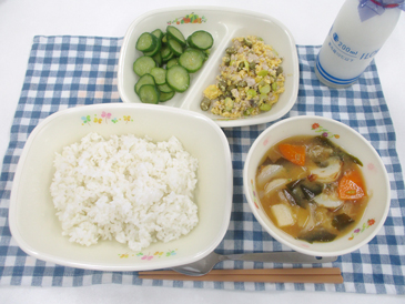 令和8年8月26日の中学校の給食の写真
