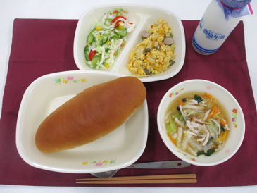 令和8年9月8日の中学校の給食の写真