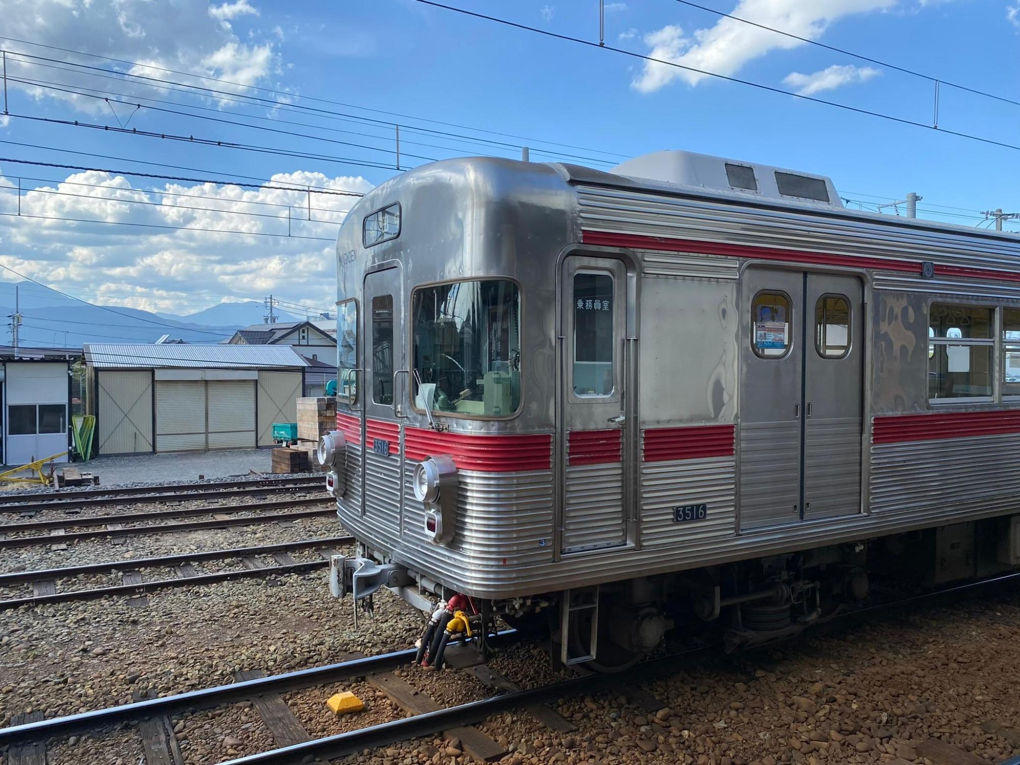 須坂駅構内の電車留置場