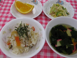 給食の画像
